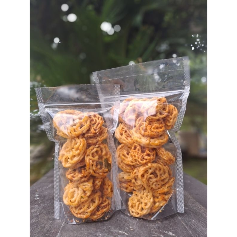 

KERUPUK MAWAR PEDAS