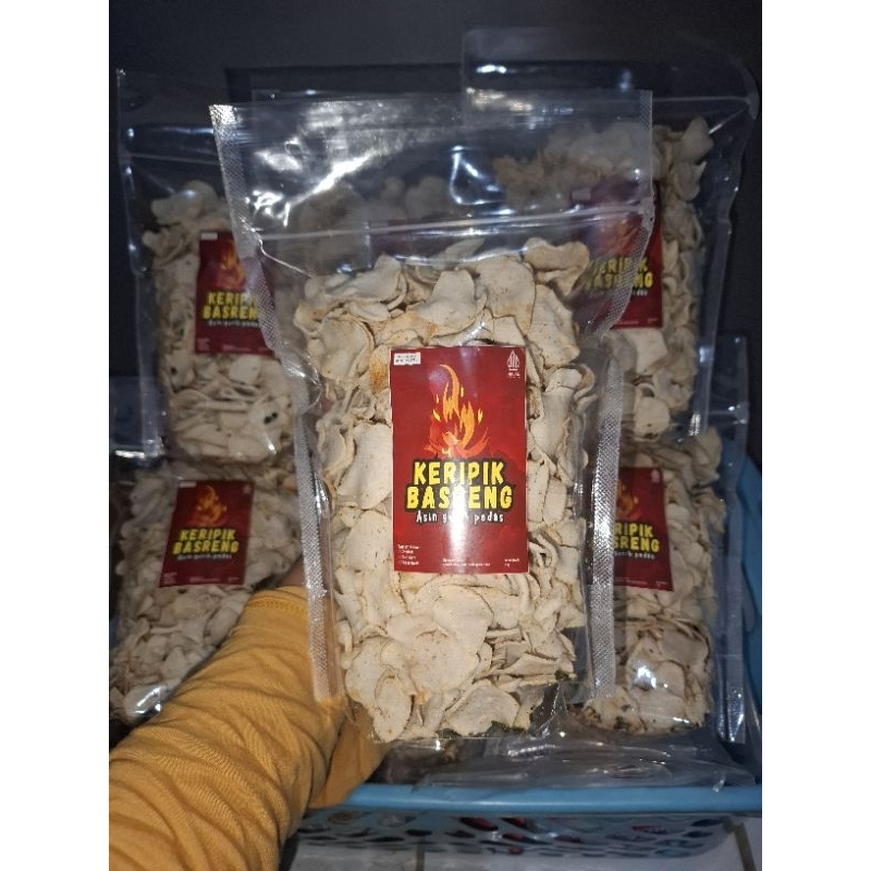 

Keripik Basreng Pipih Renyah Pedas Asin Gurih Daun Jeruk Kemasan Pouch