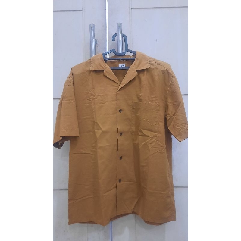Kemeja Uniqlo Open Collar