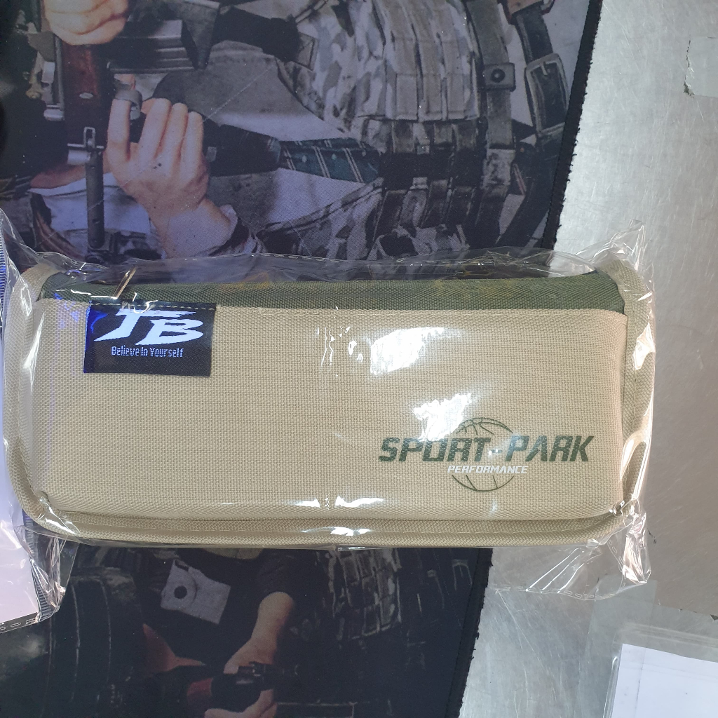 

KOTAK PENSIL TB SPORT PARK