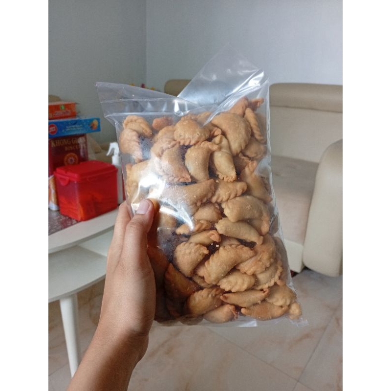 

pastel ikan khas slopeng