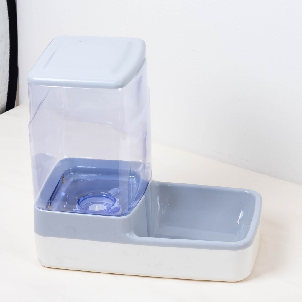 DISPENSER AIR HEWAN PELIHARAAN