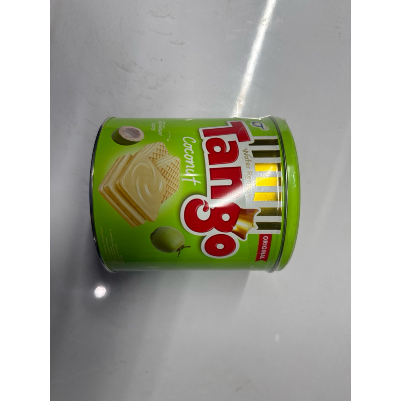 

【Berbagi dengan keluarga dan teman.】Tango Wafer Share Box Kaleng Royah Chocolate Vanilla 270gr