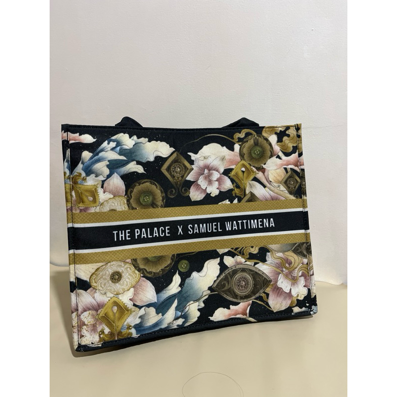 TOTE BAG THE PALACE C SAMUEL WATTIMENA