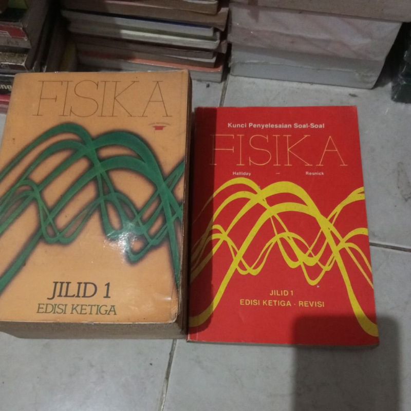BUKU FISIKA DASAR JILID 1 & KUNCI PENYELESAIAN SOAL-SOAL SEPAKET EDISI KETIGA BY HALLIDY RESNICK