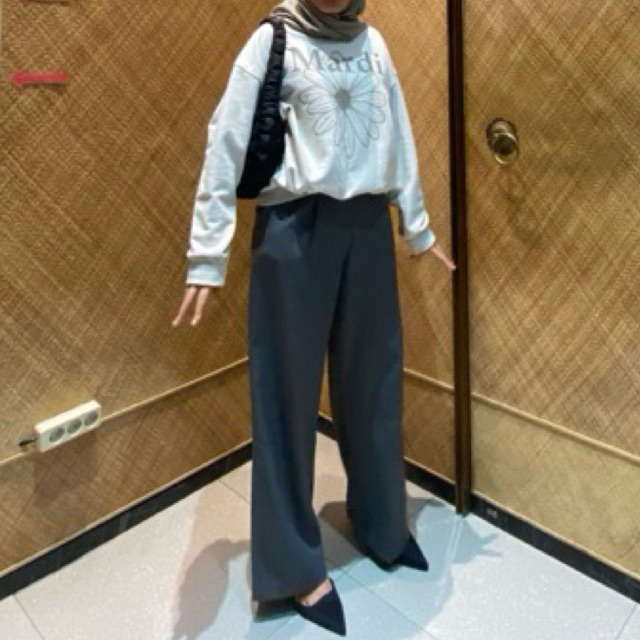 PRELOVED MARDI SWEATSHIRT