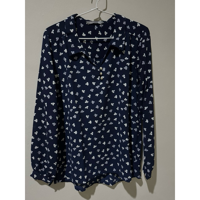 Preloved St.Yves Kemeja Kantor Wanita / Preloved St.Yves Atasan Wanita / Preloved St.Yves Blouse Wan