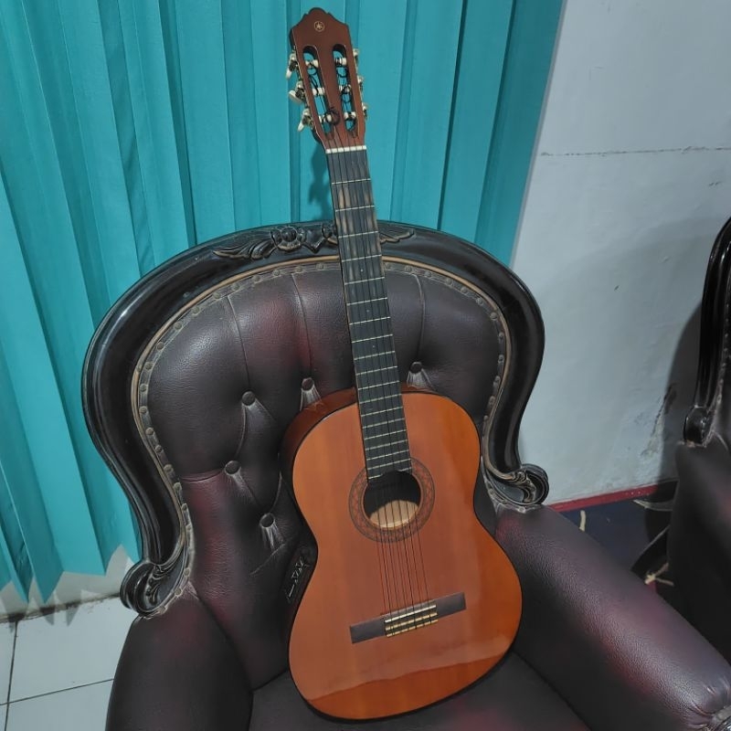 Gitar Klasik Nylon Elektrik Yamaha CX40 Seken Mulus Istimewa