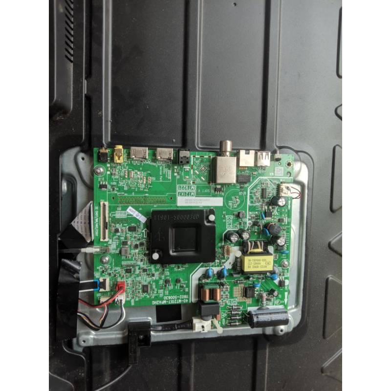 mb TCL 32A7