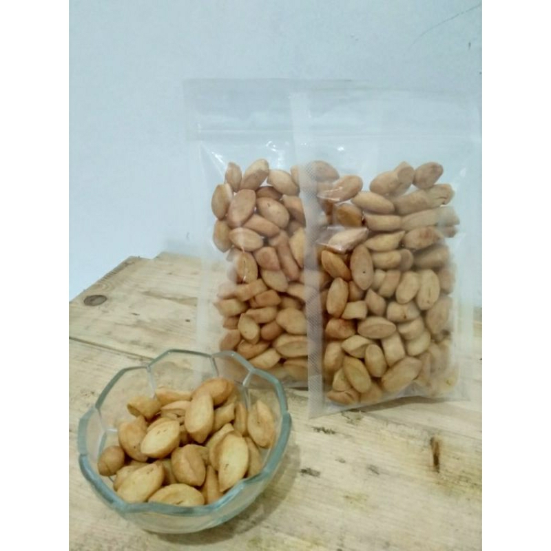 

Biji Ketapang Empuk,Gurih,Manis