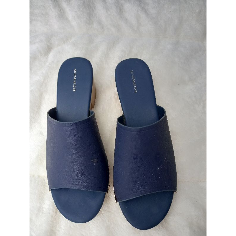 Sendal wedges urban and co