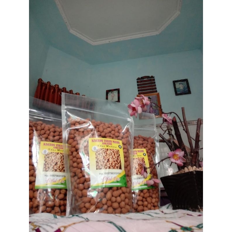 

kacang telur enak manis ( khas Madura )
