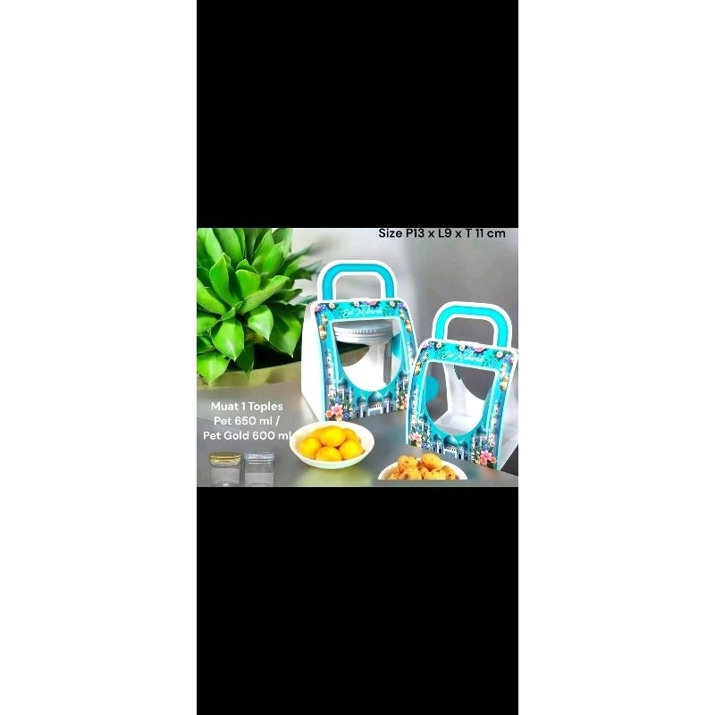 

Box hampers lebaran muat toples 500-600ml