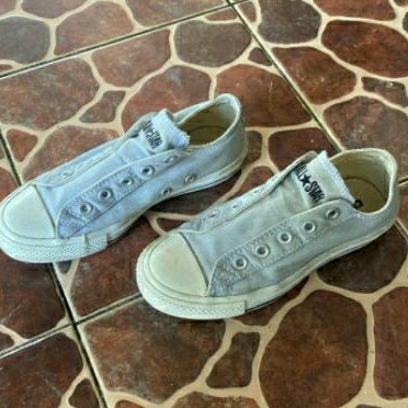 Preloved Sepatu Converse
