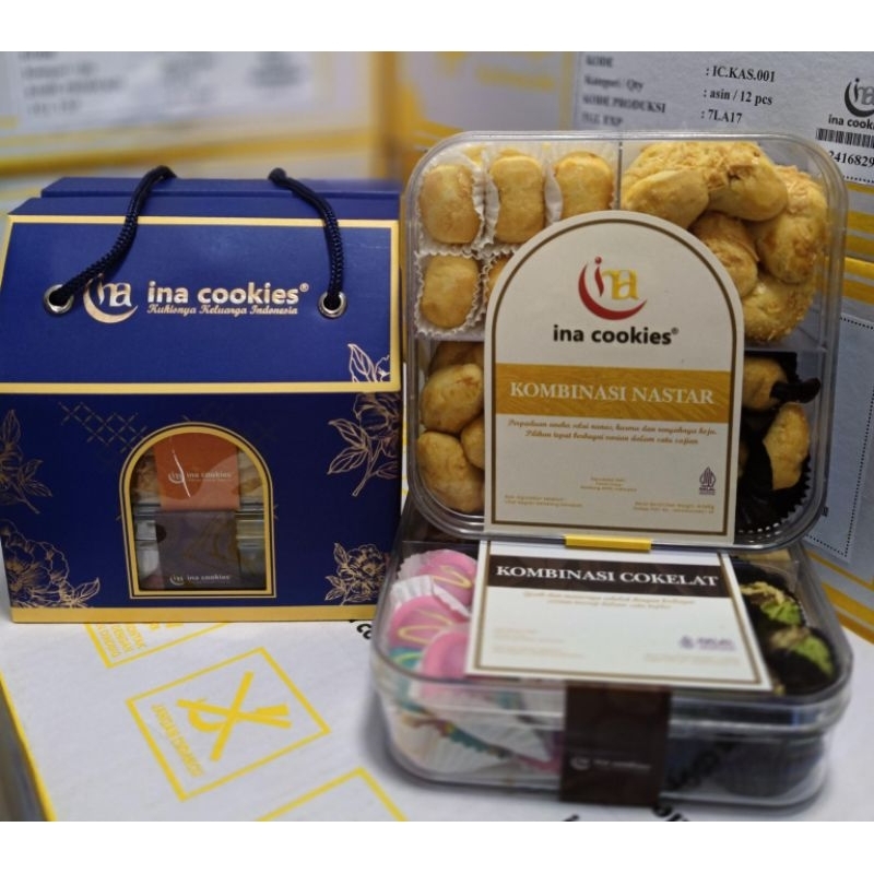 

Hampers GB Ina Cookies Kombinasi isi 2 Toples