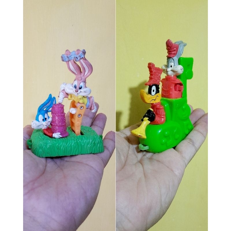 Action figure warner bros bugs bunny and dafy duck MCD happy meal 1994 second collection original