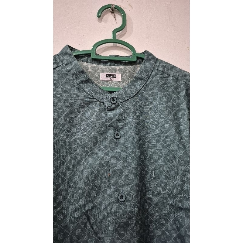 (Preloved) M321 Kemeja Koko Batik