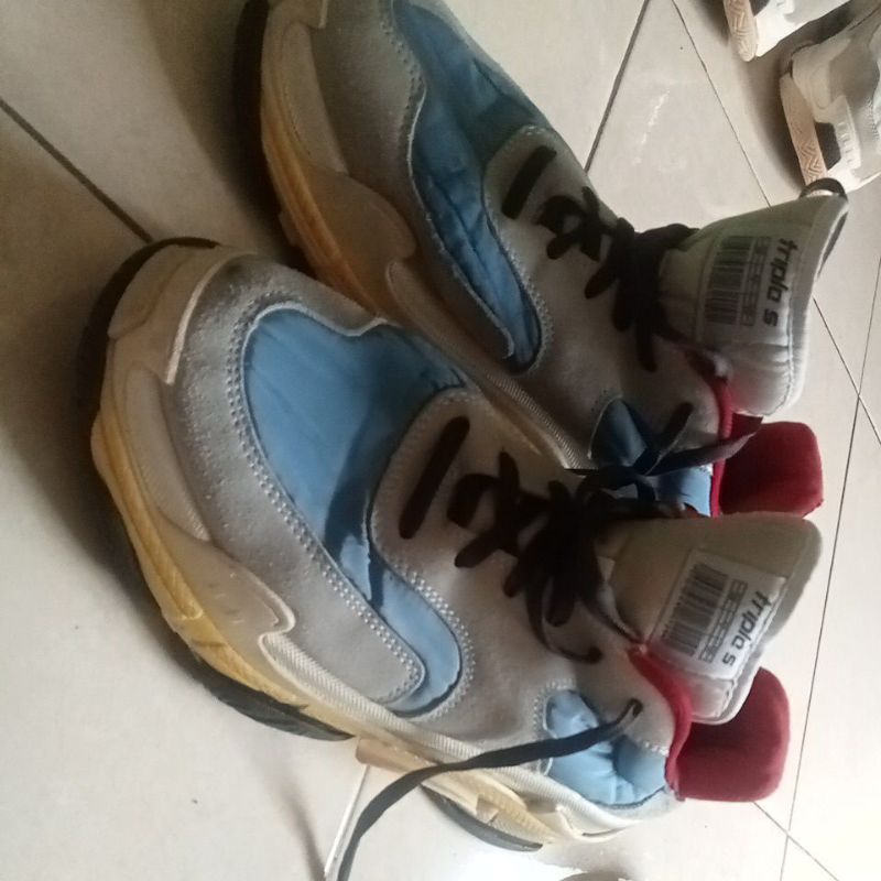 SEPATU BALENCIAGA ORI