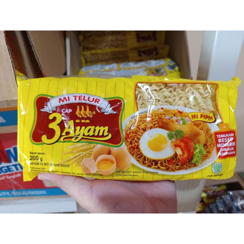 

Mie 3 Ayam 200 gr