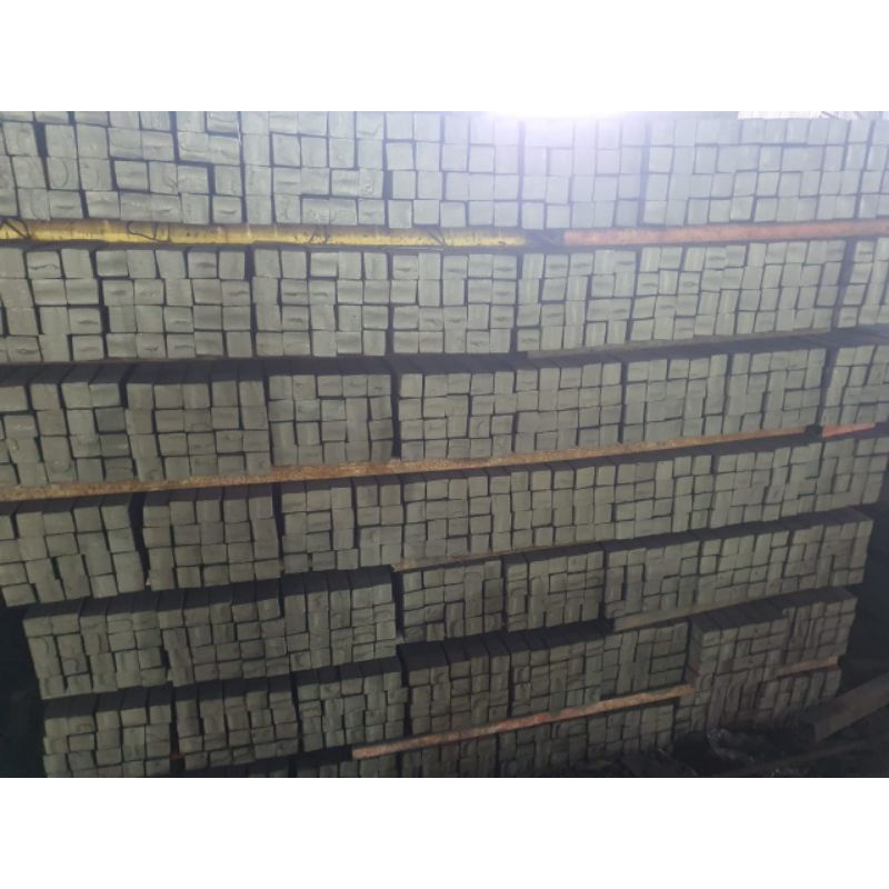 Besi Nako 20 x 20 x 6 Meter