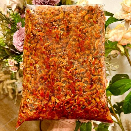 

ADR MAKARONI PEDAS DAUN JERUK 1KG MAKARONI MAMIN.ID