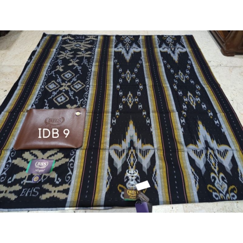 Sarung BHS Royal IDB IKF Jahit tengah Gold, HITAM
