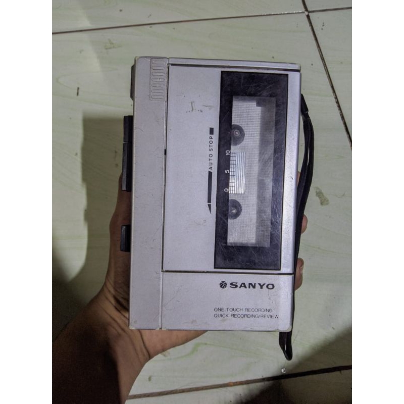 WALKMAN SANYO M-1010