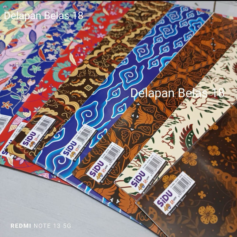 

1 Pak Kertas Kado Batik Sinar Dunia Isi 50 Lembar (5 motif)