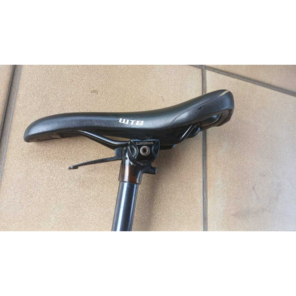 X-Fusion Seat post adjuster (droper) Original, Manual, bekas pakai di MTB merekTitus. P/N:AJC0015401