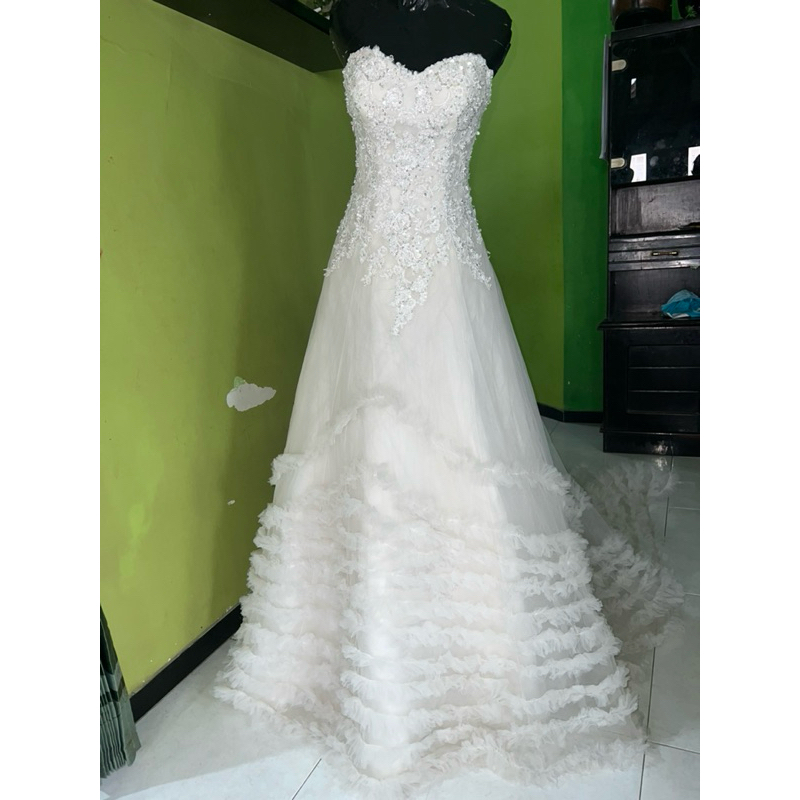 PRELOVED GAUN WEDDING