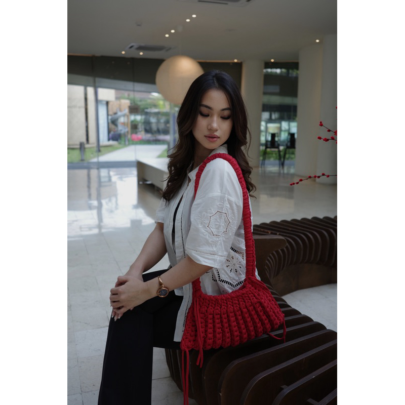 Heist Bag - Sling Bag (T-shirt Yarn Crochet)