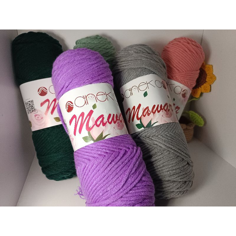 Benang rajut akrilik 8ply