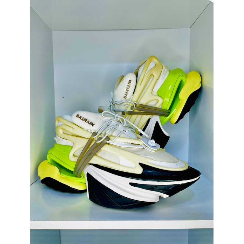 42. Unicorn Sneakers Balmain Paris Authentic