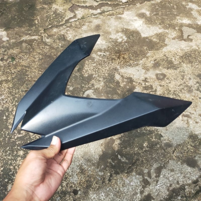 Bodi Body Cover Panel Dada Dasi Depan Honda Supra GTR 150 Warna Asli Hitam Doff Original Bekas Copot