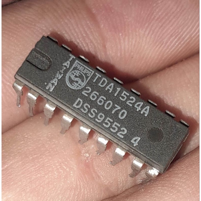 IC TDA1524   TDA1524A  TDA 1524 A