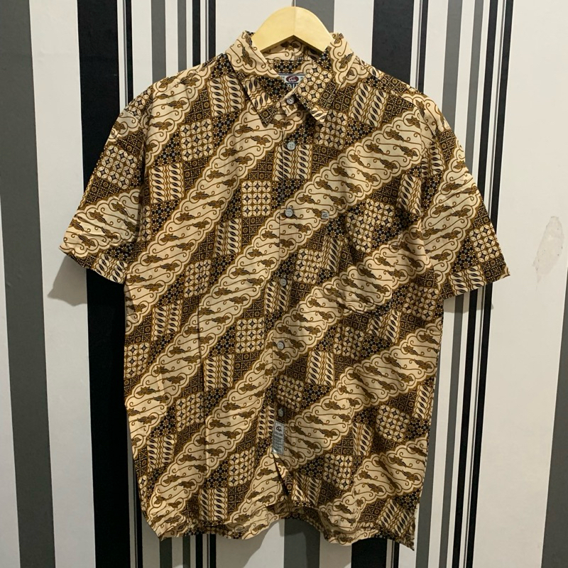 PRILTHISWAY [PRELOVED] ORIGINAL - ATASAN KEMEJA MOTIF BATIK PRIA LAKI LAKI