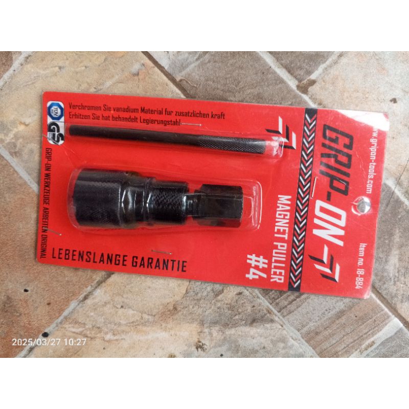 grip on treker mahnet no 4 lexi aerox 155 nmax new tracker trecker traker magnet mahnit magnit #4 no