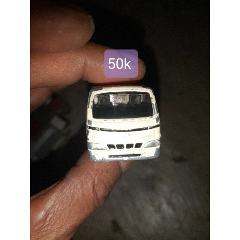 tomica toyota dyna no 45 junk cat burik