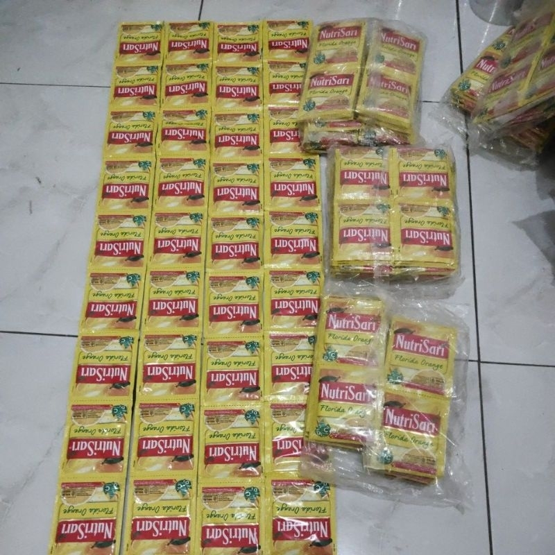 

1 renteng Nutrisari 10 pcs Murah cuma 10 ribu aja