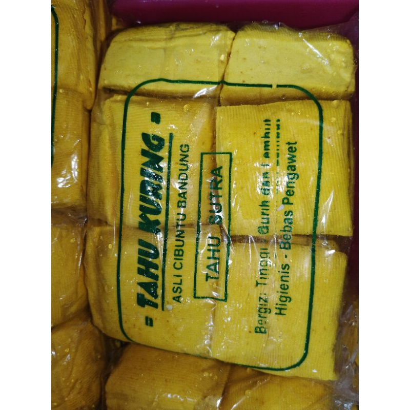 

tahu kuning 1pk isi 10