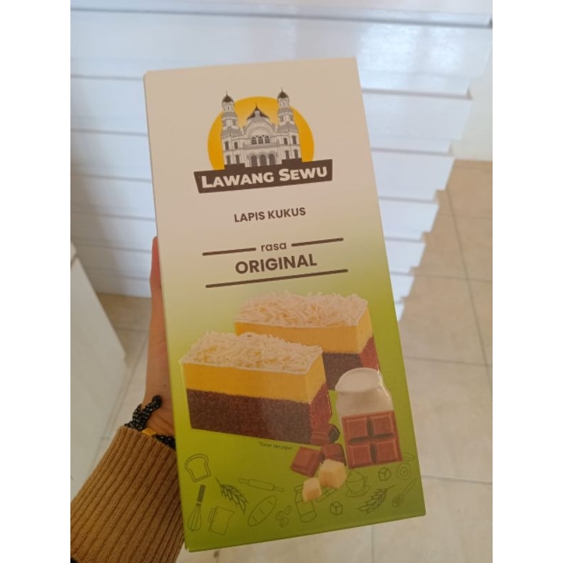 

lapis kukus lawang sewu rasa original oleh oleh semarang
