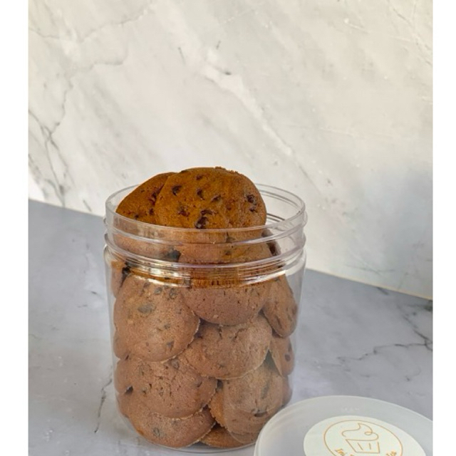 

Choco Chip crunchy cookies