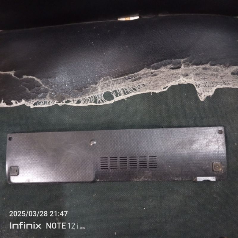 Tutup Hdd dan Ram Asus a43s/a43e