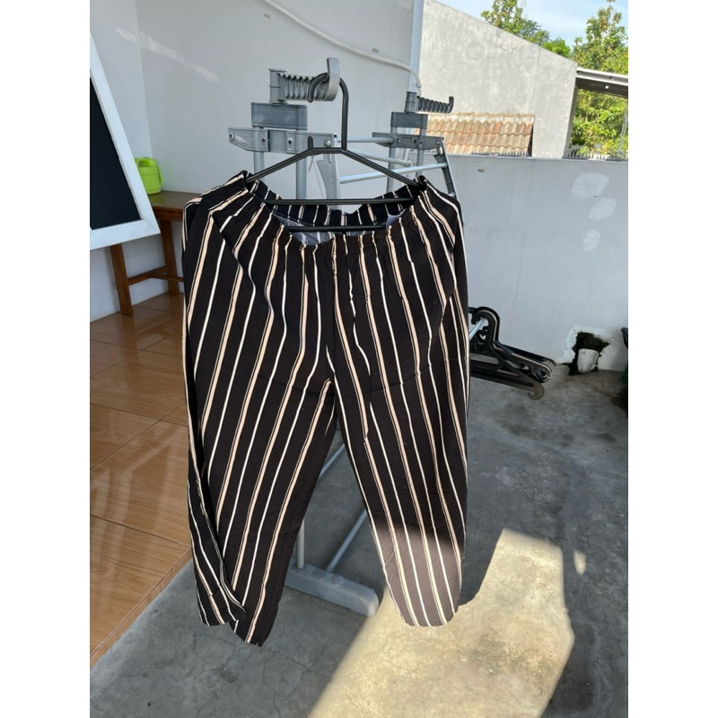 Preloved Second Stripe Pants Celana Bahan Uniqlo