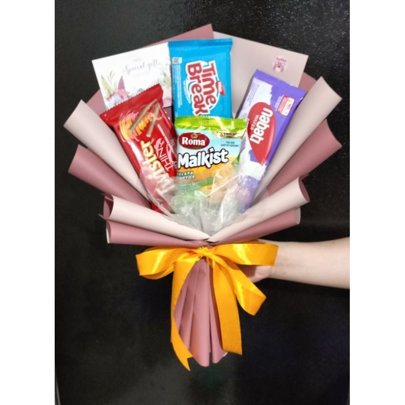 

Buket snack kado ultah graduation anniversary hari guru