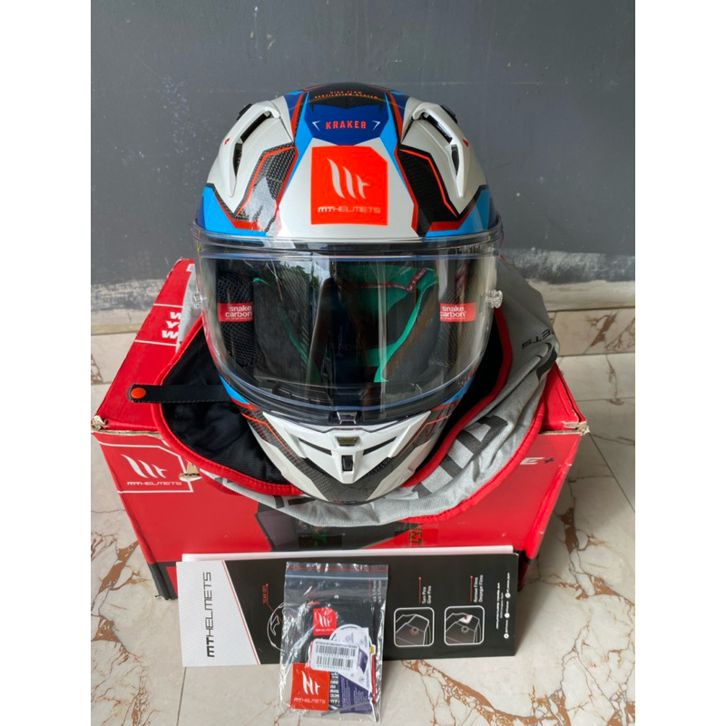 MT HELMETS CARBON