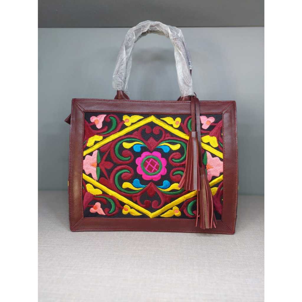 Tote Bag Wanita Besar | Tote Bag Bordir Kulit Asli | Tote Bag Bordir Rumah Adat Sumatera Kulit Asli