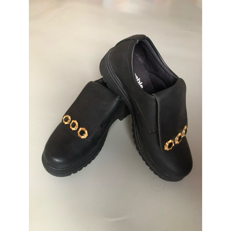 Preloved Loafer Gluvi Oxford Black | Sepatu kerja wanita | Sepatu Pantofel | Sepatu Hitam