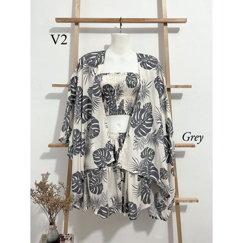 set cardigan kemben celana pendek