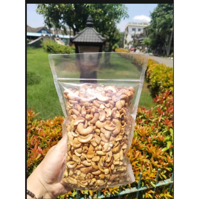 

kacang mede patahan 250gram matang
